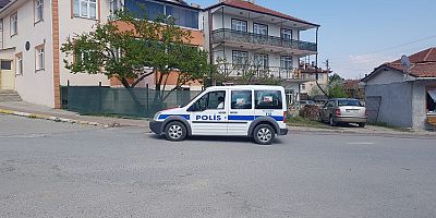 Taraklı da Polis Ekipleri Çocukların Bayramını Kutladı