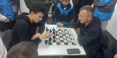 Taraklı’da Satranç Turnuvasına Kardeşler Damga Vurdu