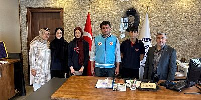 Taraklı'da Umre Ödüllü Gençlik Bilgi Yarışması Ödül Töreni Gerçekleştirildi