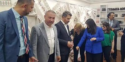 Taraklı Halk Eğitim Merkezi Yıl Sonu Sergisi Açıldı