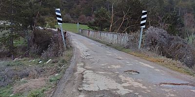 Taraklı İçdedeler ve Dışdedeler Mahalleleri Yolunda Asfalt Bozulmaları ve Heyelan Tehlikesi