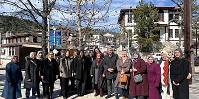 Taraklı Kaymakam Senanur Tunalı, 8 Mart Dünya Kadınlar Günü'nde Taraklı'daki Kadınları Unutmadı