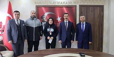 Taraklı Kaymakamı Burak Serttaş Şampiyonları Ağırladı