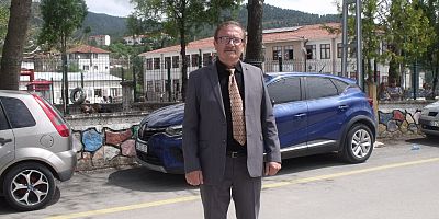 Taraklı Yenidoğan İlk/Ortaokulu Müdürü Salih Zeki Kocabıyık’a Veda Yemeği