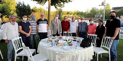 Yüce basın mensuplarıyla buluştu