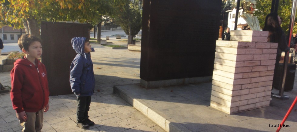 Taraklı’da 10 Kasım Atatürk’ü Anma Programı Düzenlendi