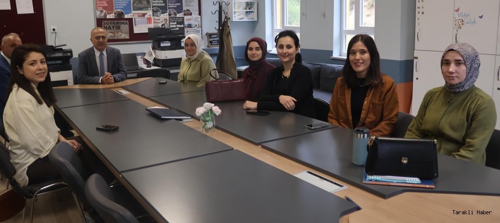Taraklı’da Okullara Ziyaret: Eğitimin Kalitesi İçin Çalışmalar Sürüyor