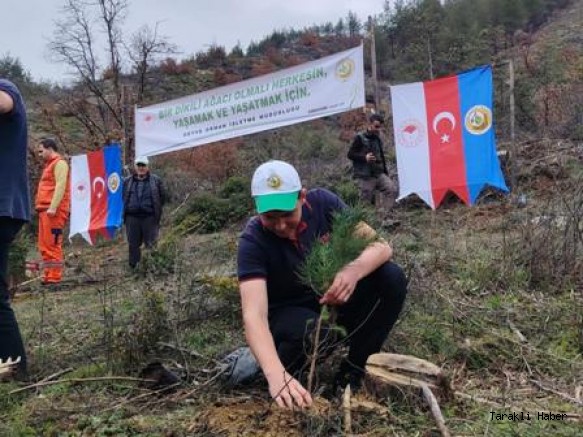 Öğrenciler Ormancılık Haftasında Fidanları  Toprakla Buluşturdu