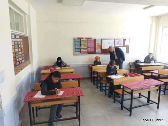 Taraklı İlçe Milli Eğitim Müdürü Ahmet Kıvcı’dan Ortak Sınav Ziyareti