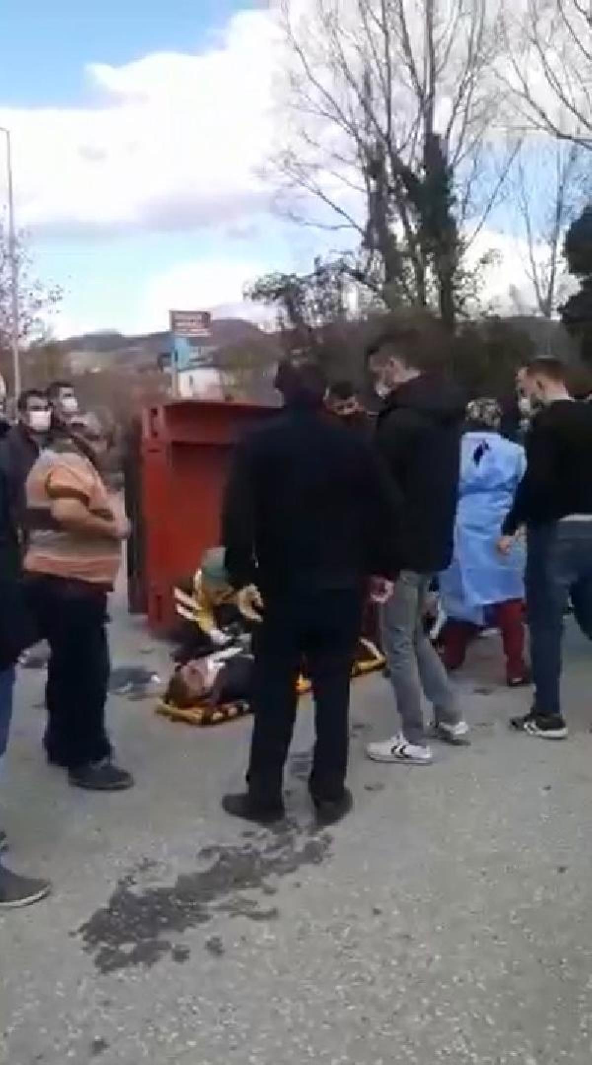 Tarım aracı devrildi: 7 yaralı