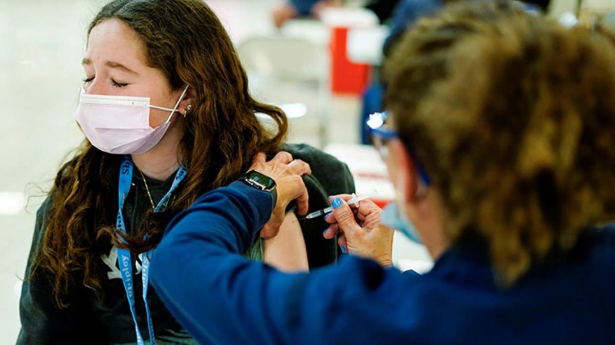 Yunanistan, Kovid-19 aşısı yaptıran 18-25 yaşındaki vatandaşlarına 150'şer euro dağıtacak